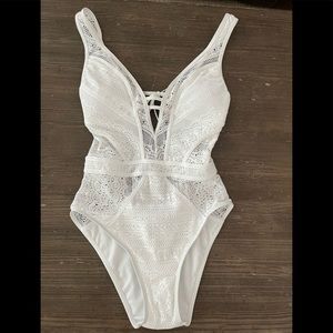 NWT Becca swimsuit
